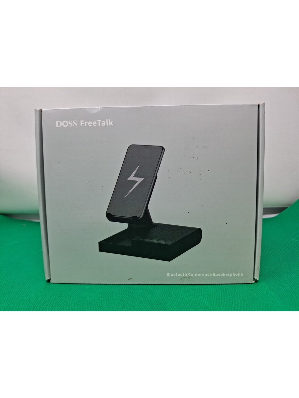 DOSS FreeTalk Bluetooth Speakerphone with Phone Stand and Wireless Charger